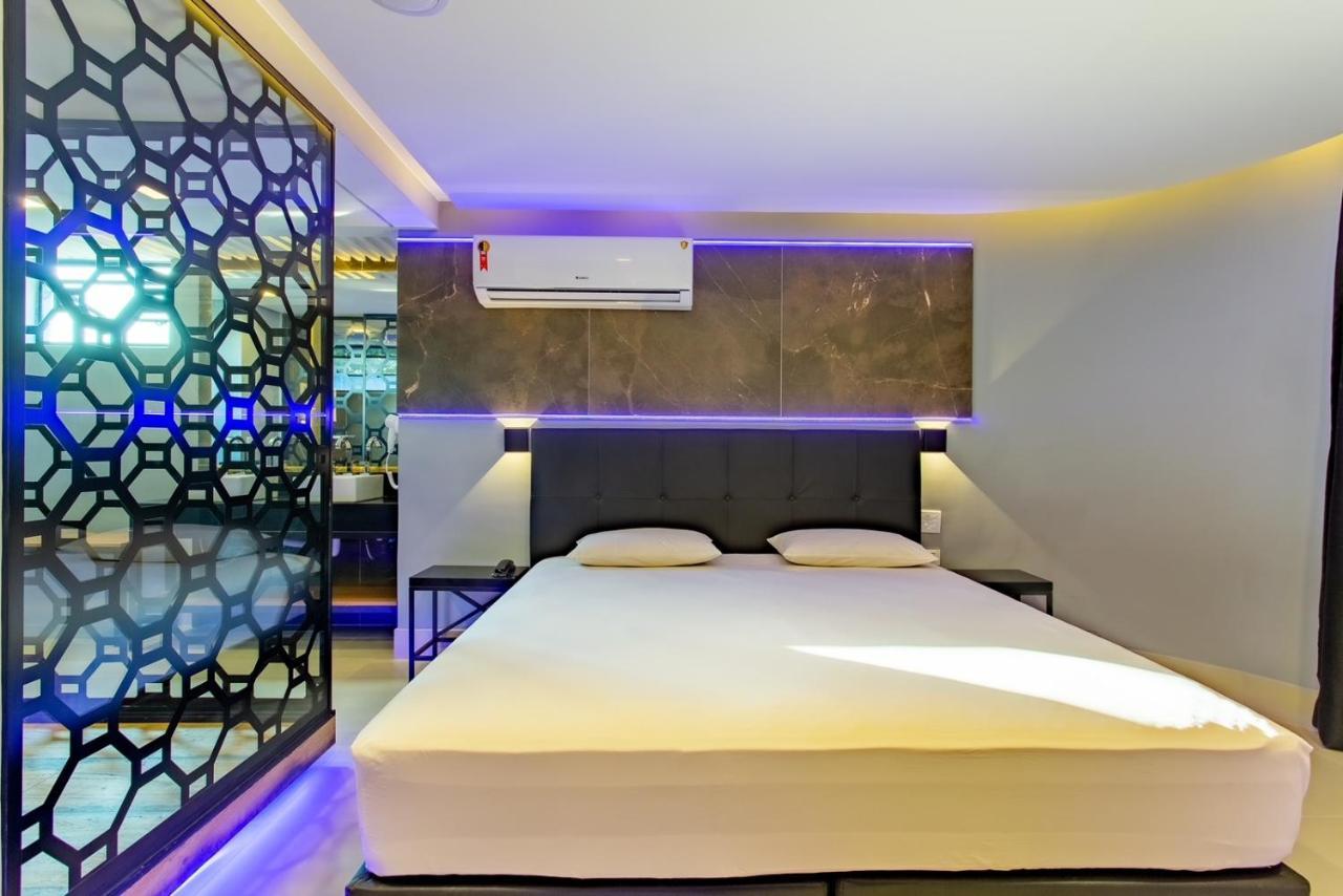 Drops Motel Brasilia Нуклео-Бандейранти Экстерьер фото