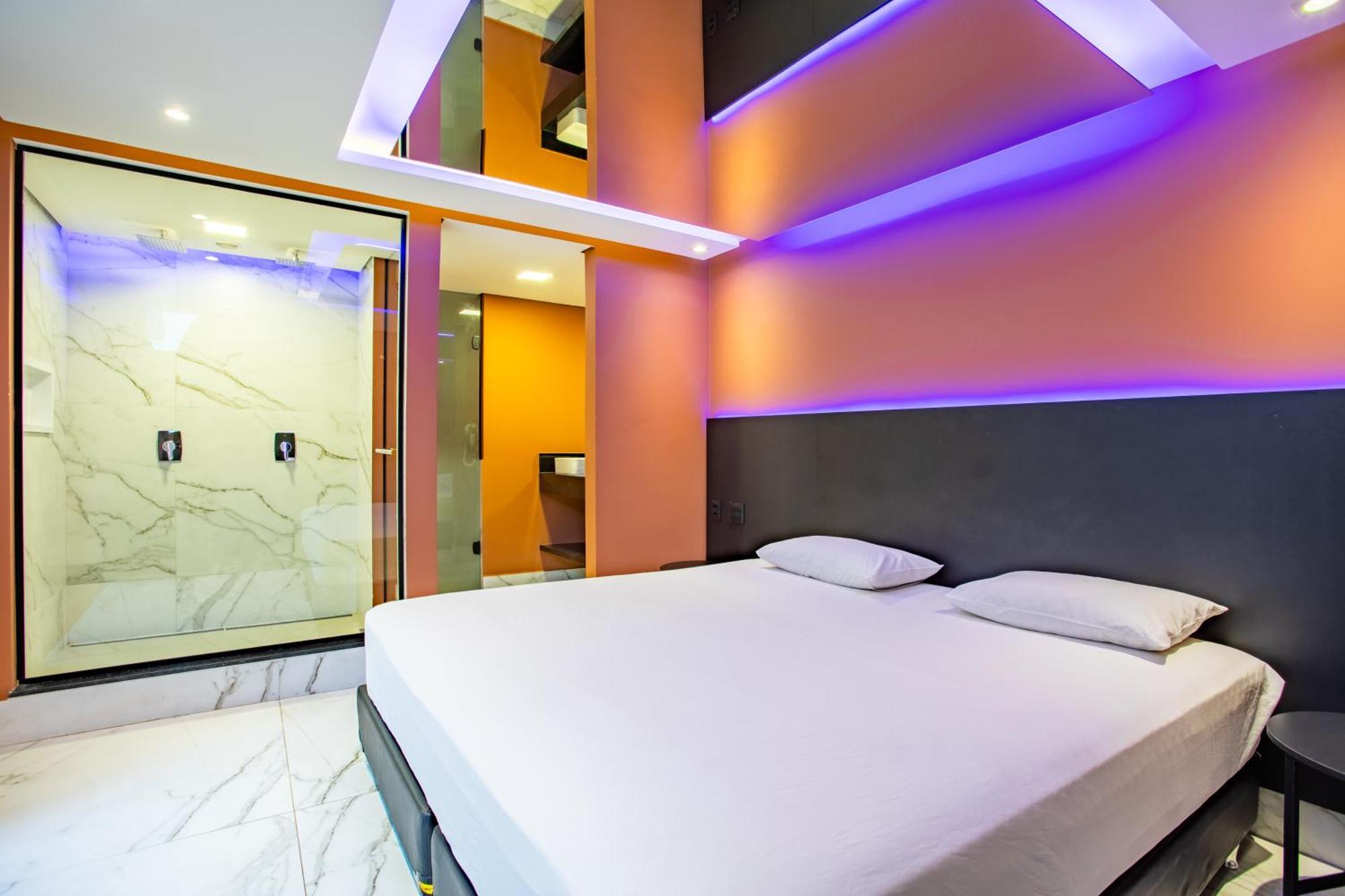 Drops Motel Brasilia Нуклео-Бандейранти Экстерьер фото