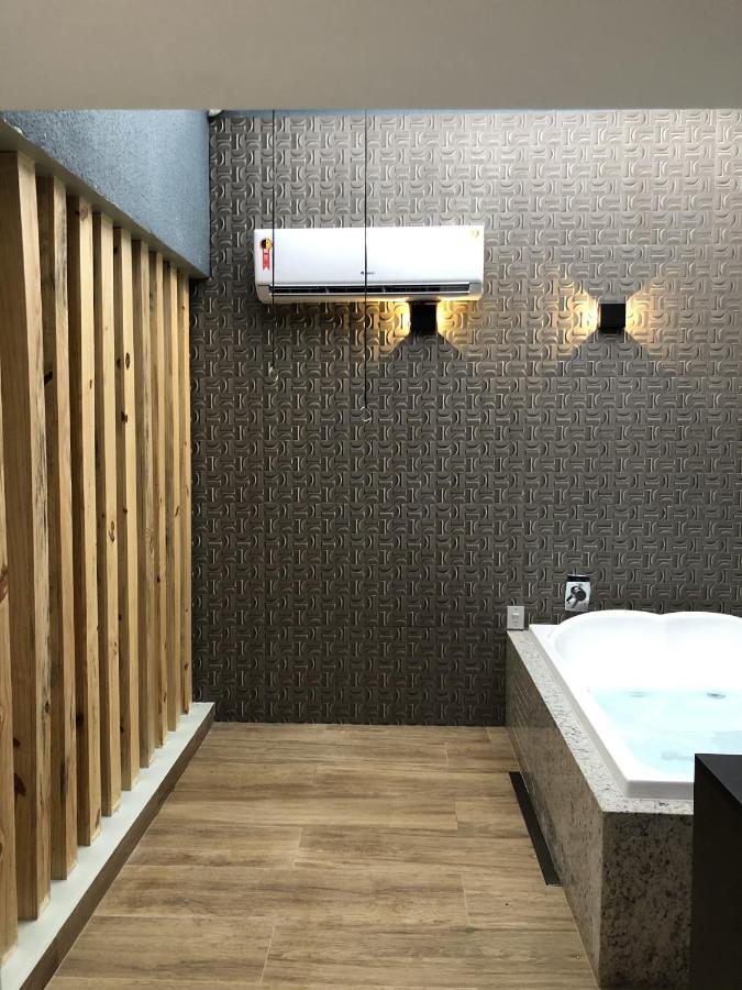 Drops Motel Brasilia Нуклео-Бандейранти Экстерьер фото